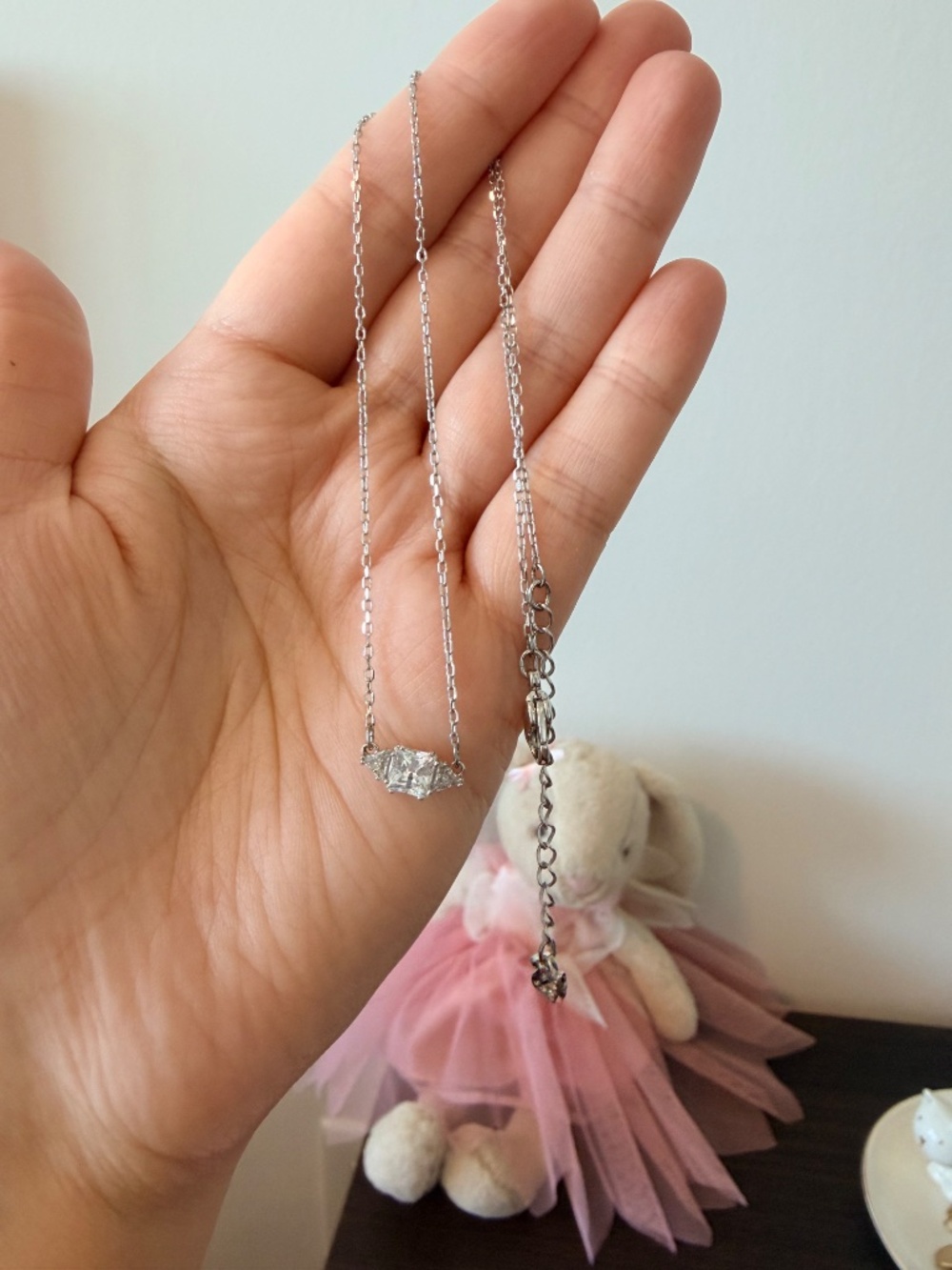 Swarovski Three Stone Crystal Pendant Necklace Adjustable - Picture 4 of 6